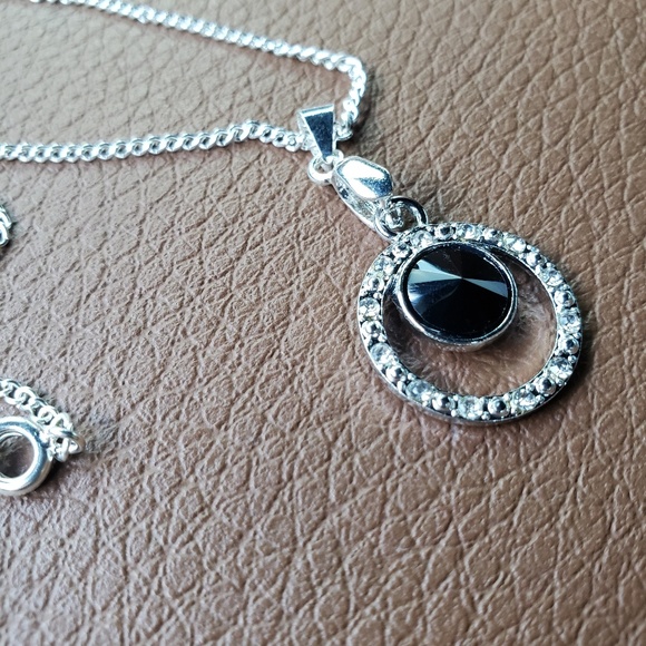 boutique Jewelry - ❤️ Gorgeous Necklace Black & Silver